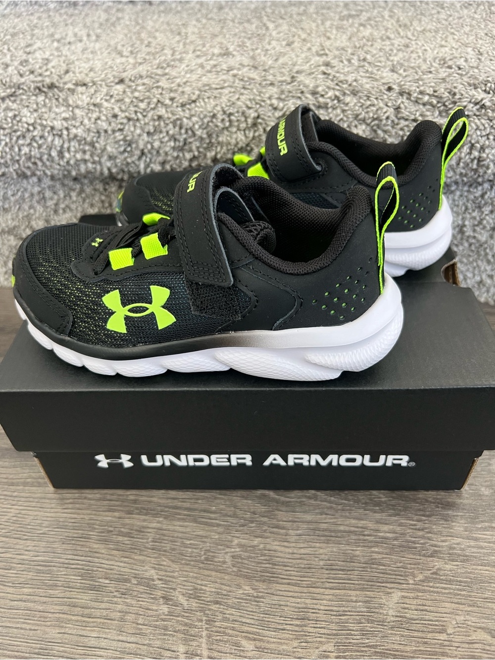 Under Armour Kids' Black & Neon Green Athletic Sneakers Toddler Boys